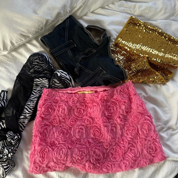 Pink Roses Textured Skirt - Picture 3 of 3